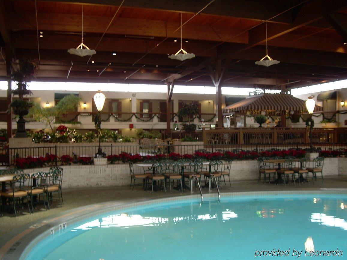 Holiday Inn Perrysburg French Quarter Facilities photo